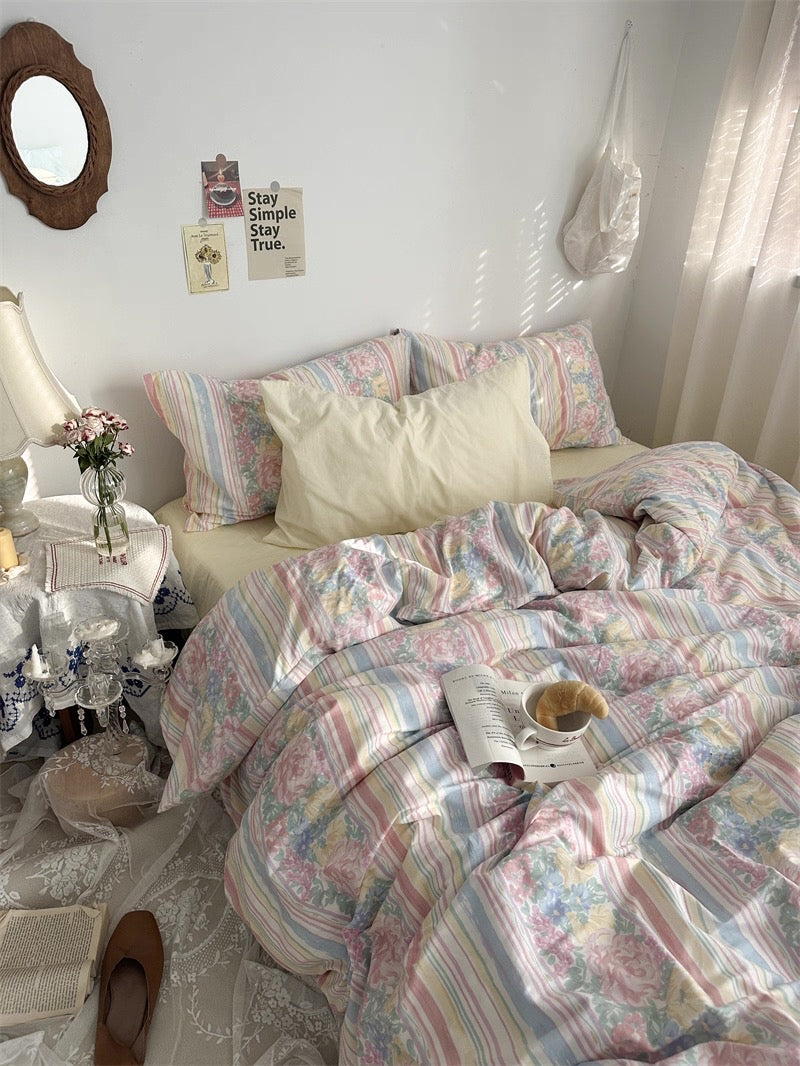 Elegant floral cotton bedding featuring vintage garden print for classic romantic home styling and peaceful everyday relaxation.
