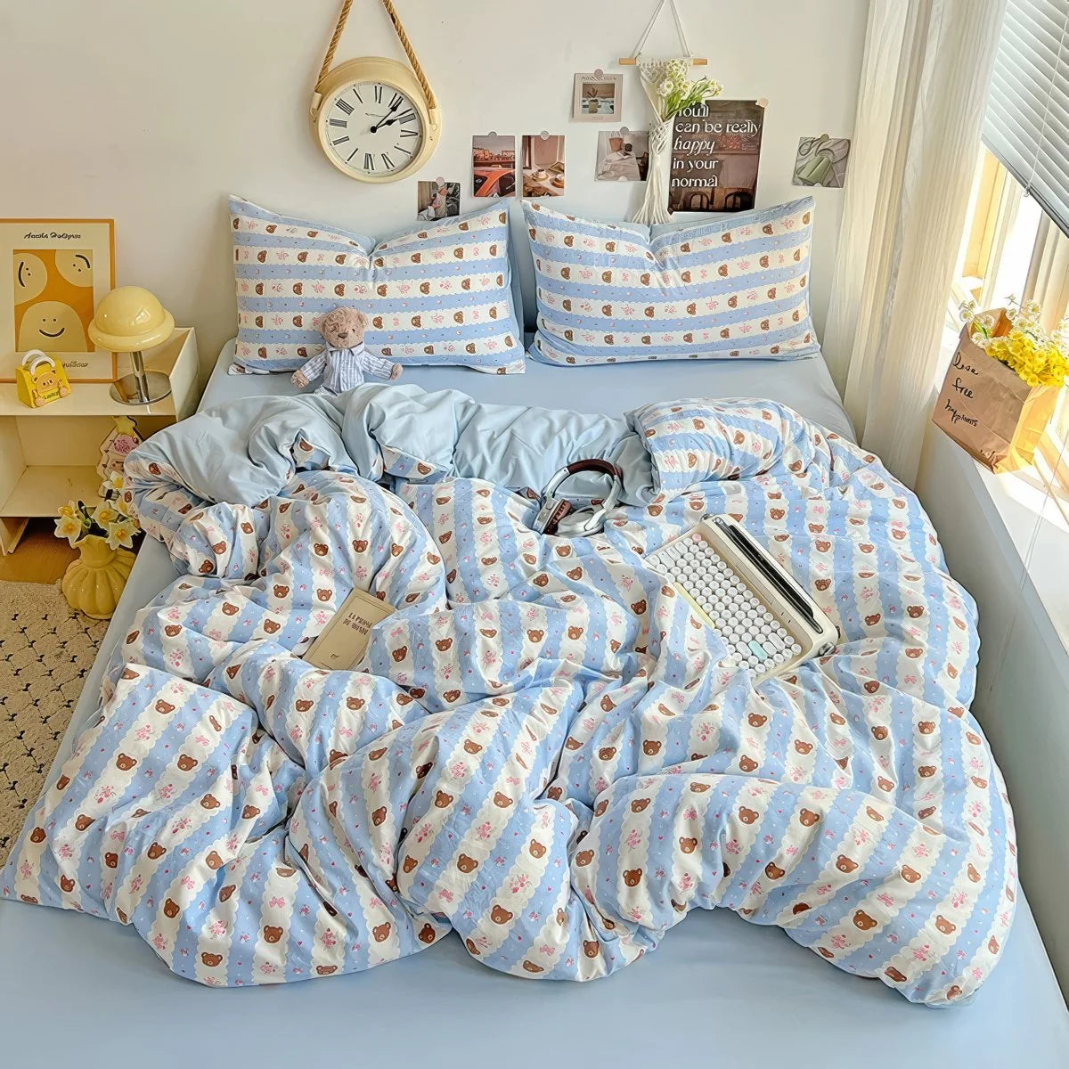 Blue teddy bear duvet cover set ideal for kawaii bedroom and coquette room decor.