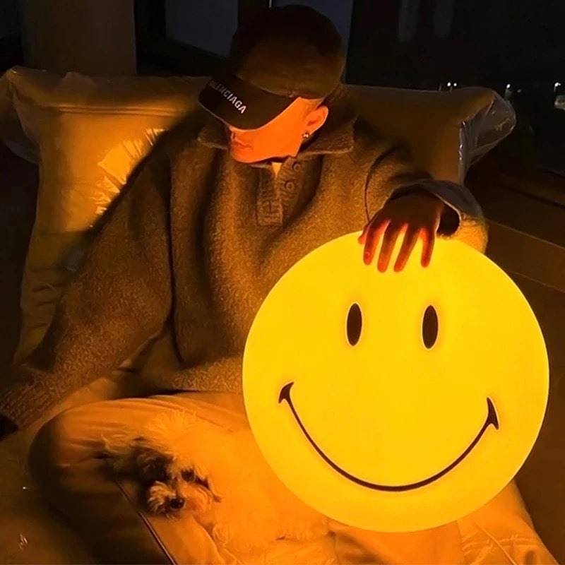 Smile Face Lamp for Bedroom - Rechargeable Cartoon Night Light