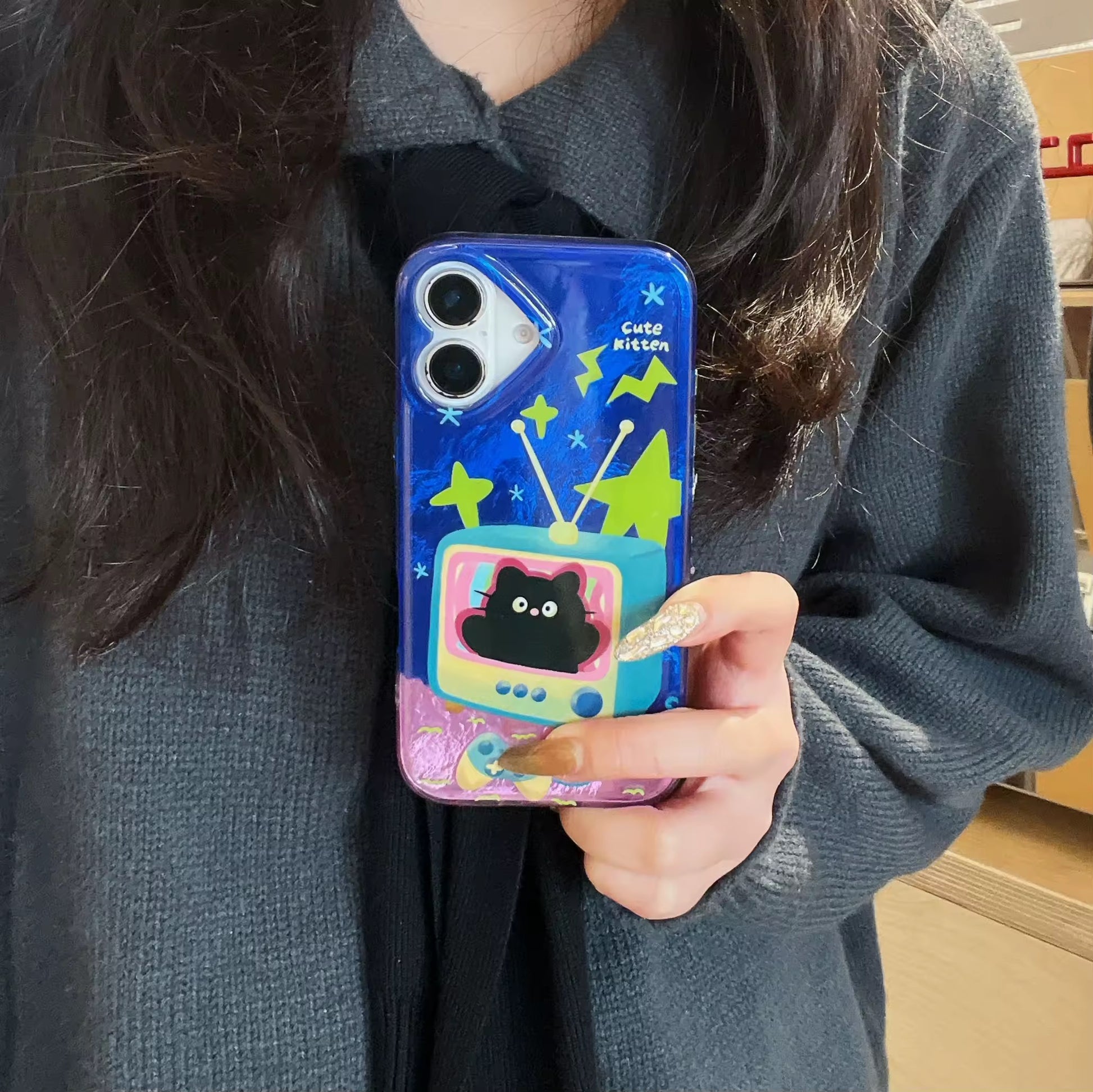 Durable and flexible silicone cat phone case perfect for trendy Y2K lovers