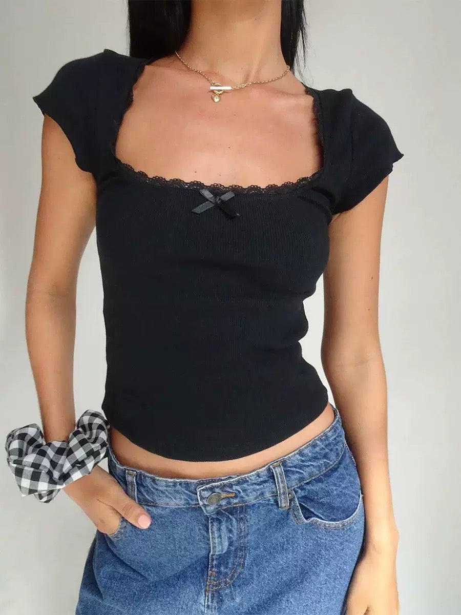 Kawaii summer crop top with square neck and lace trim. Y2K knitted T-shirt with short sleeves for cottagecore style.