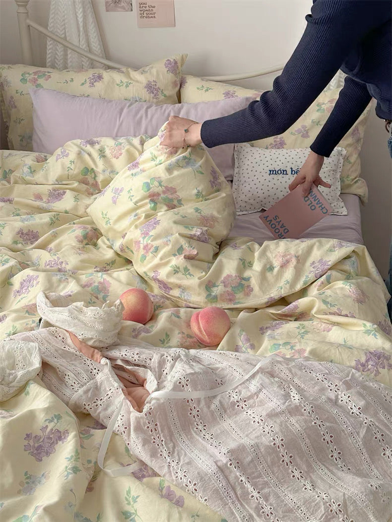 Cottagecore floral duvet cover crafted from breathable cotton with romantic pastel flowers for everyday comfort home