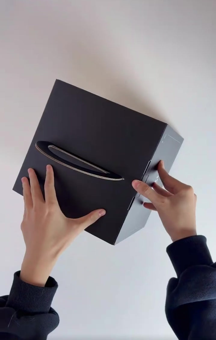 Sculptural blue seashell table lamp adds calm coastal vibes to bedrooms. Ideal bedside lighting, aesthetic decor accent and unique gift for her.