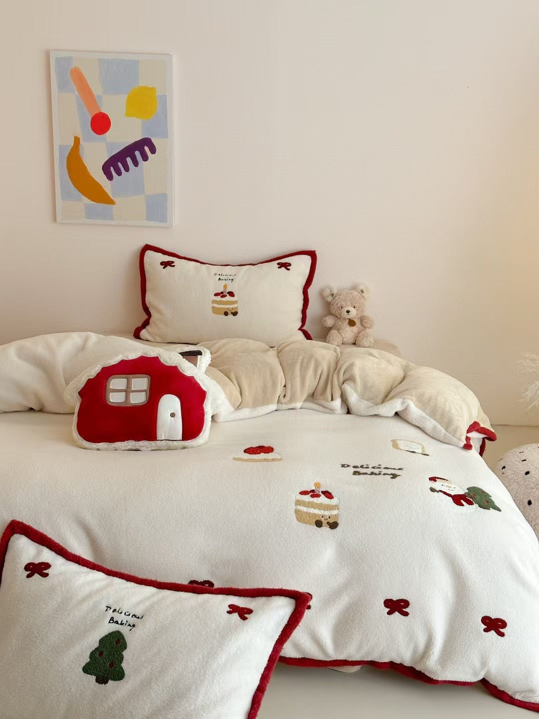 White and red Christmas bedding set arranged with matching pillowcases