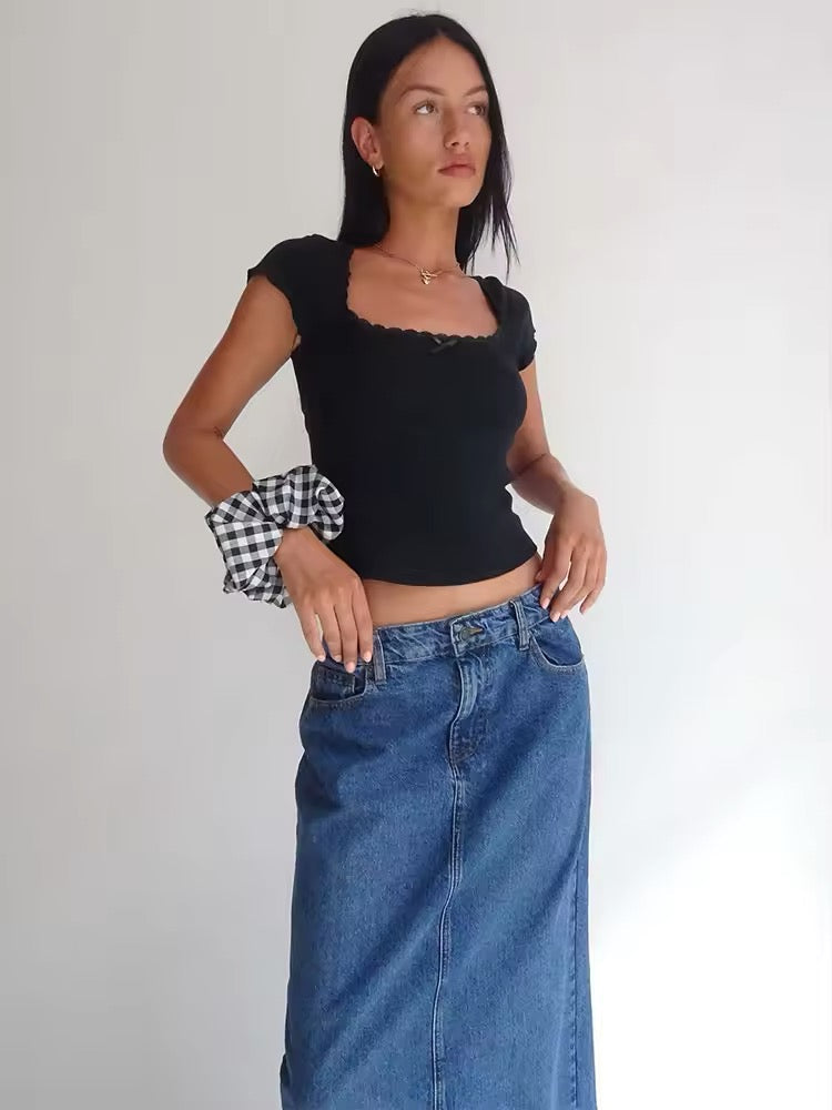 Y2K vintage baby tee with lace trim and square neck design. Knitted crop top for summer cottagecore and fairycore fashion.