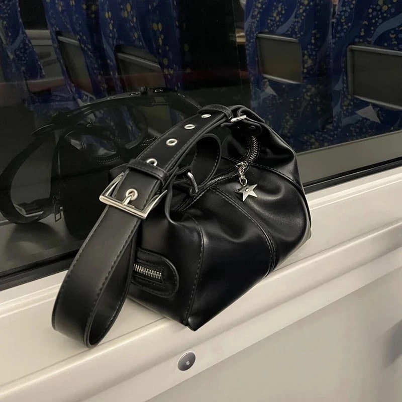 Y2K zipper hobo purse in waterproof faux leather
